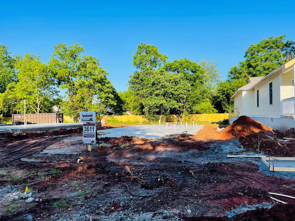 3611 4TH AVENUE - Photo 1
