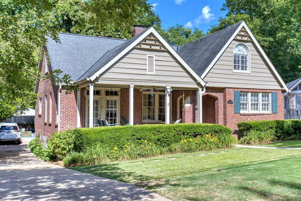 1352 Peacock Avenue - Photo 1