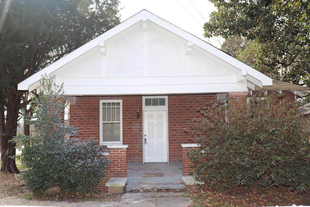 1601-S Railroad Street - Photo 1