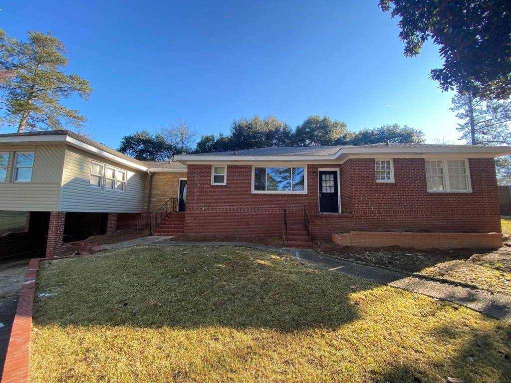 1337 Cloverdale Road - Photo 1