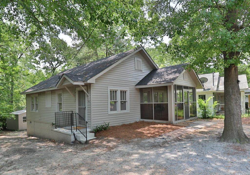 2000 Elgin Drive - Photo 1