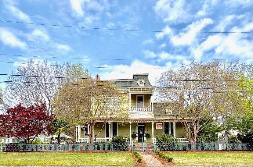 201 7TH STREET - Photo 1