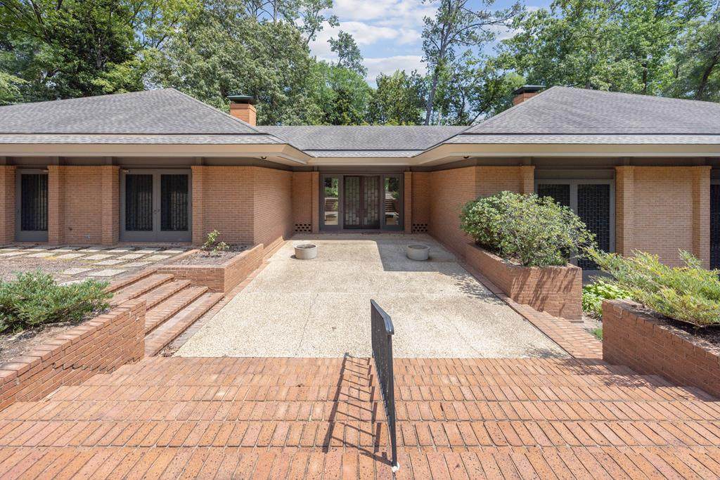 2718 Averett Drive - Photo 1