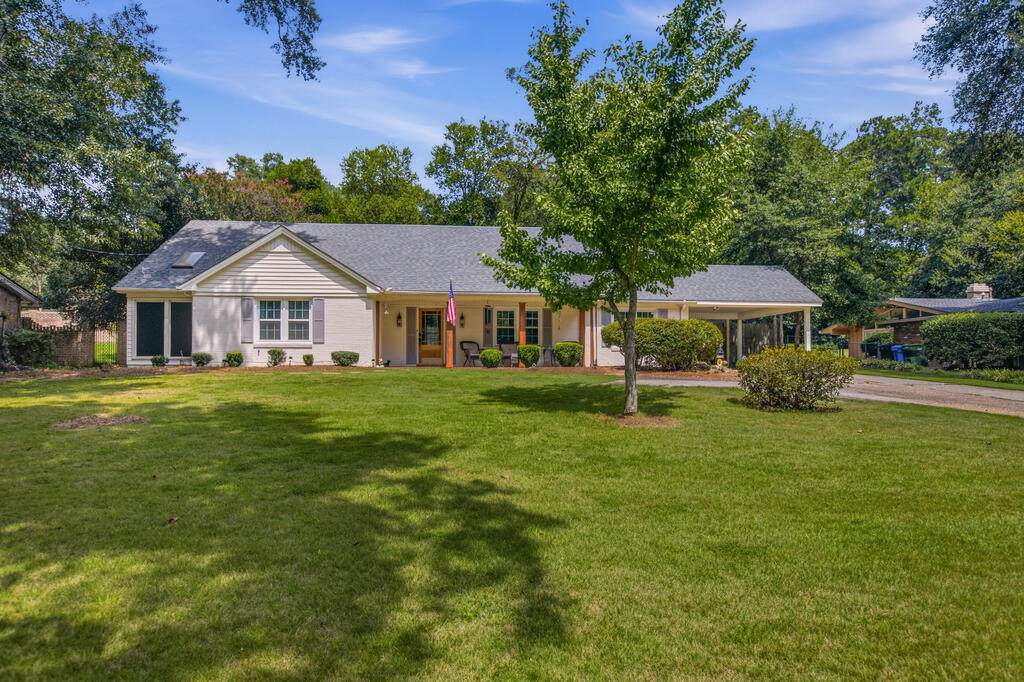3330 East Lindsay Drive - Photo 1