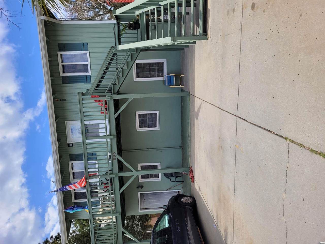 605 43rd Ave. S - Photo 1