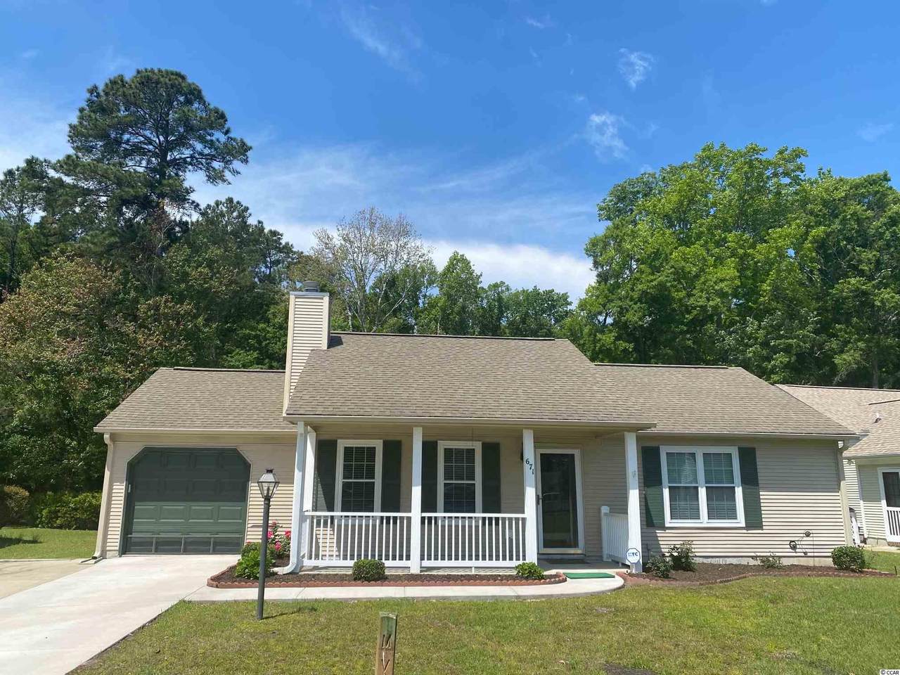 671 Bluebird Ln. - Photo 1