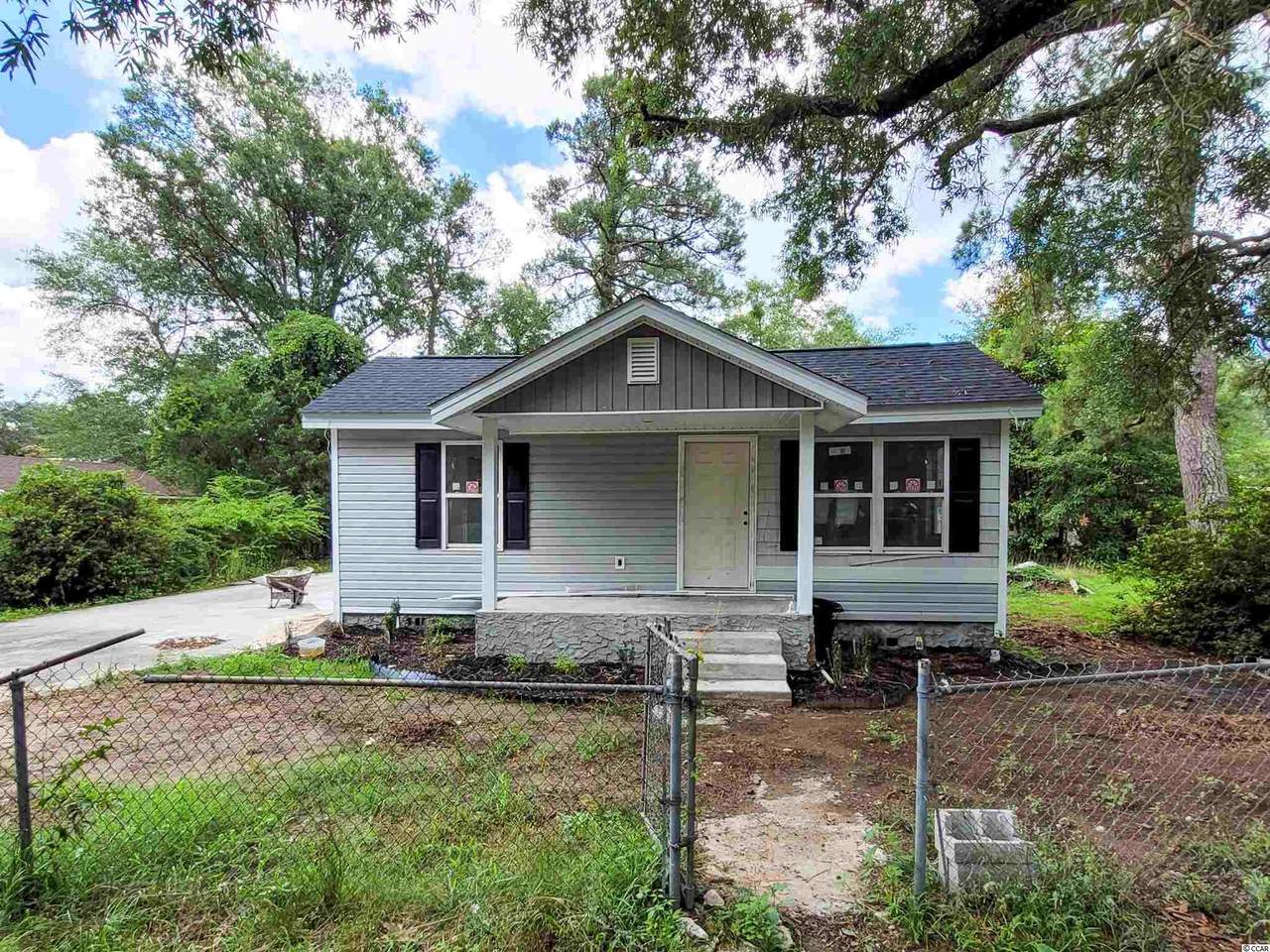 2707 Leonard Ave. - Photo 1