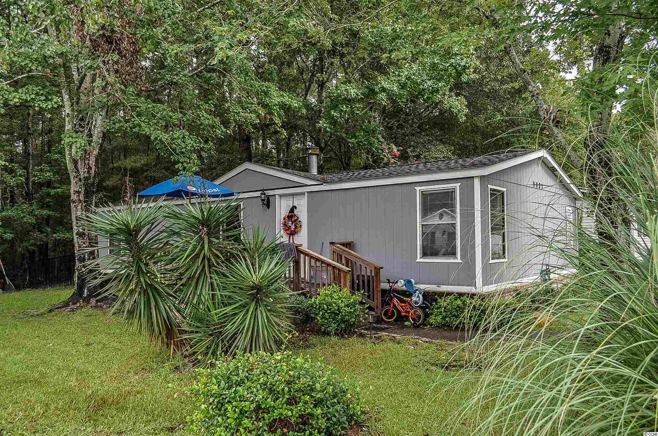 9083 Baywood Circle - Photo 1
