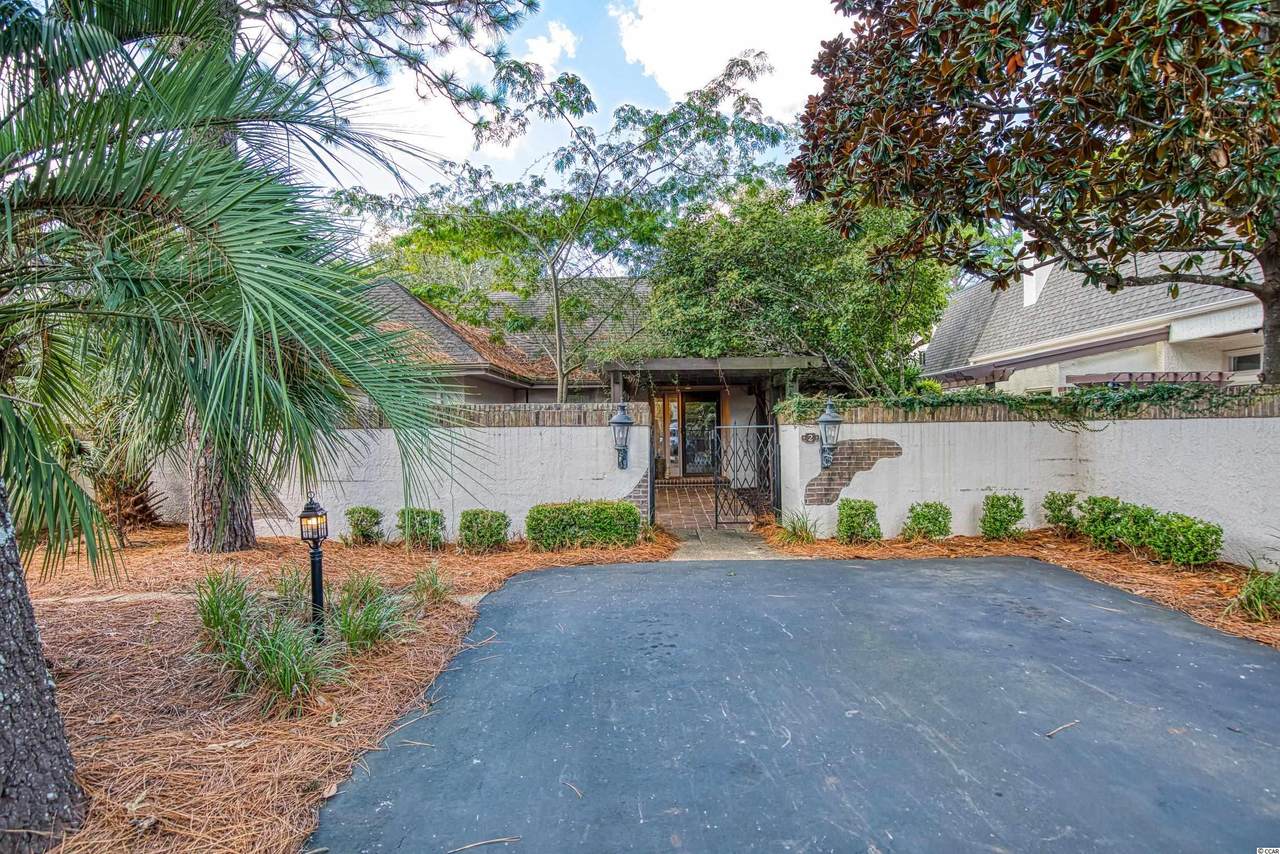 2 Valencia Circle - Photo 1