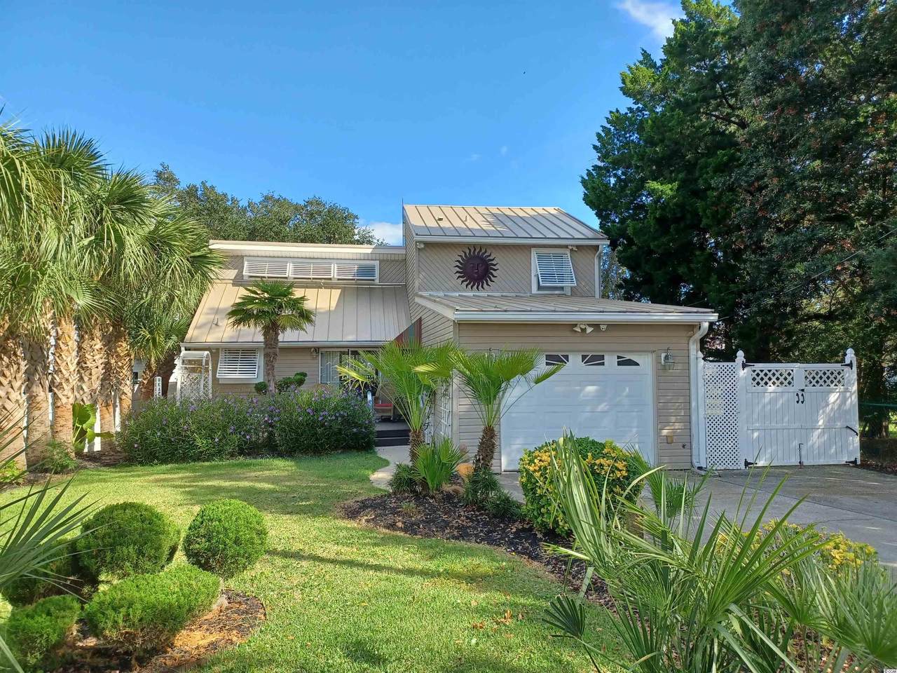 702 Creek Front Rd. - Photo 1