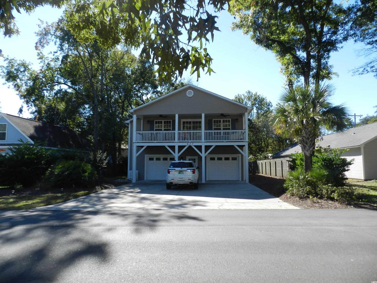 627 1st Ave. N - Photo 1