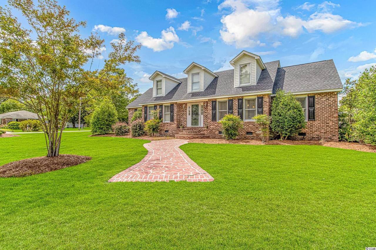 202 Greenleaf Circle - Photo 1