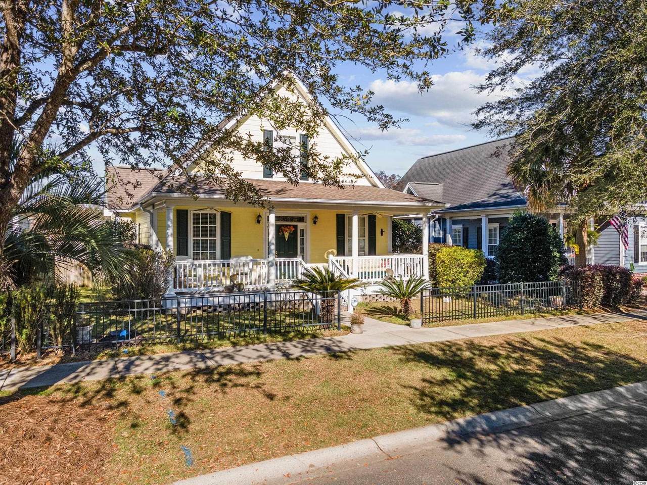 217 Greenwich Dr. - Photo 1