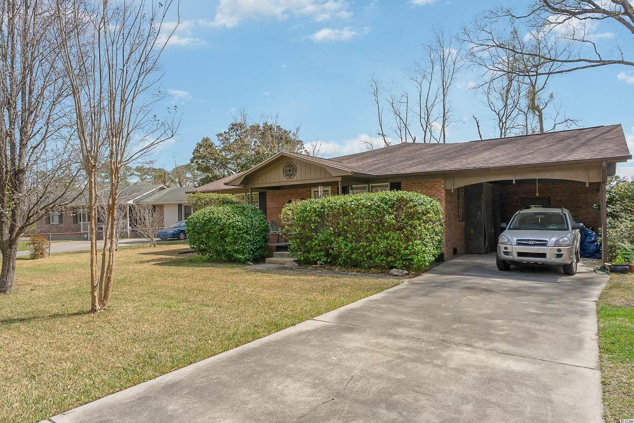 516 Oak Circle - Photo 1