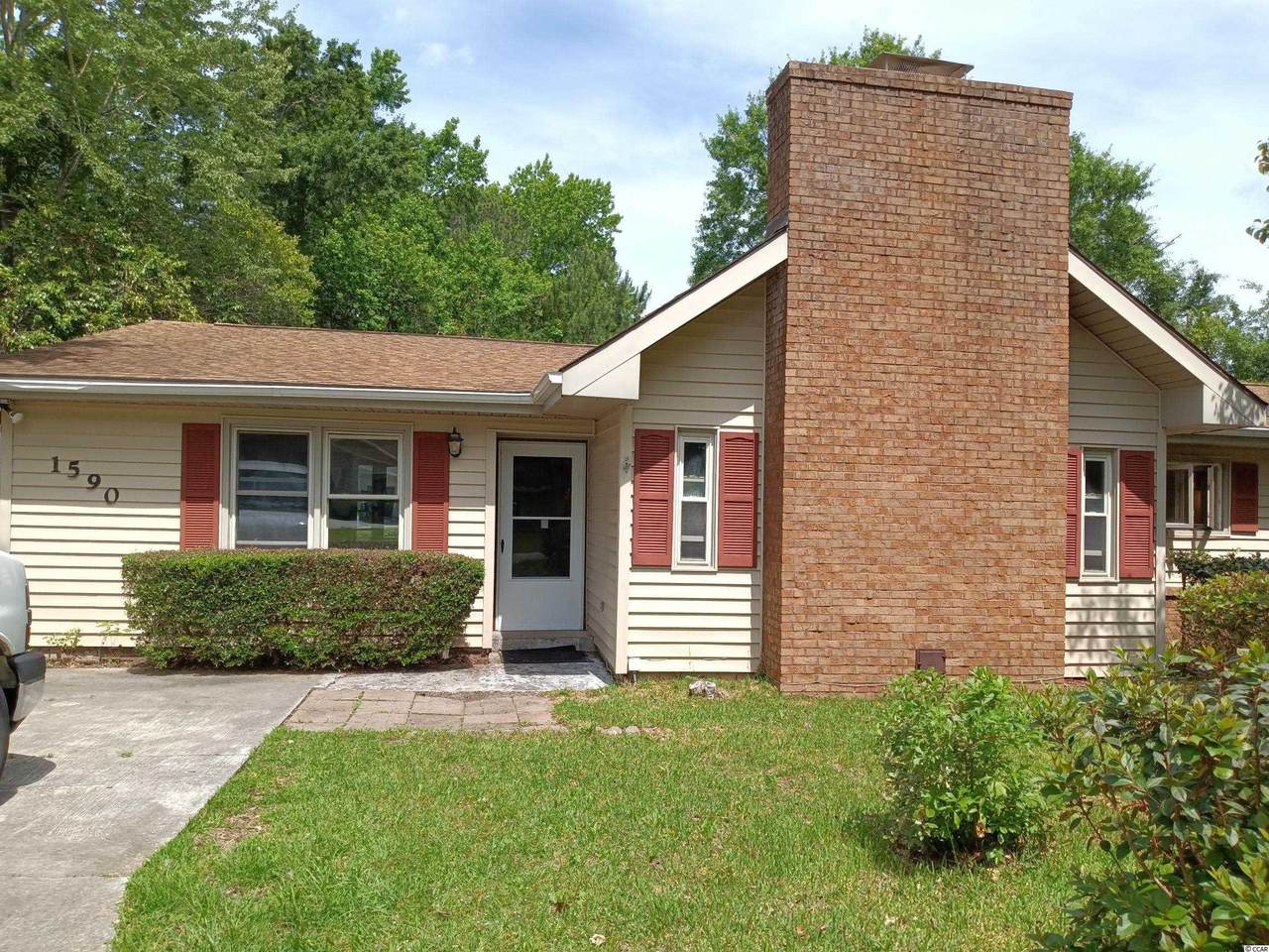 1590 Gibson Ave. - Photo 1