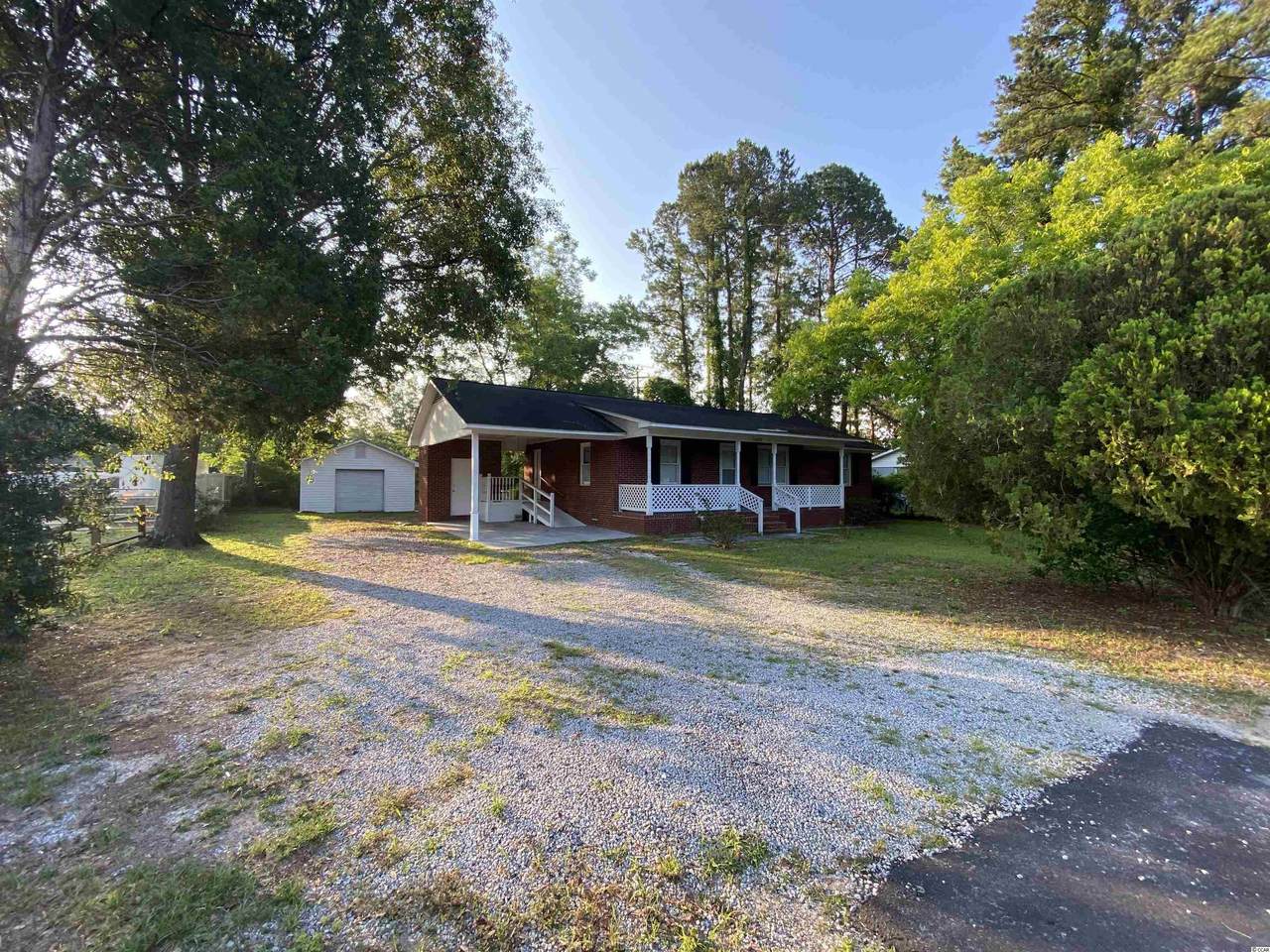 1002 Woodfield Circle - Photo 1
