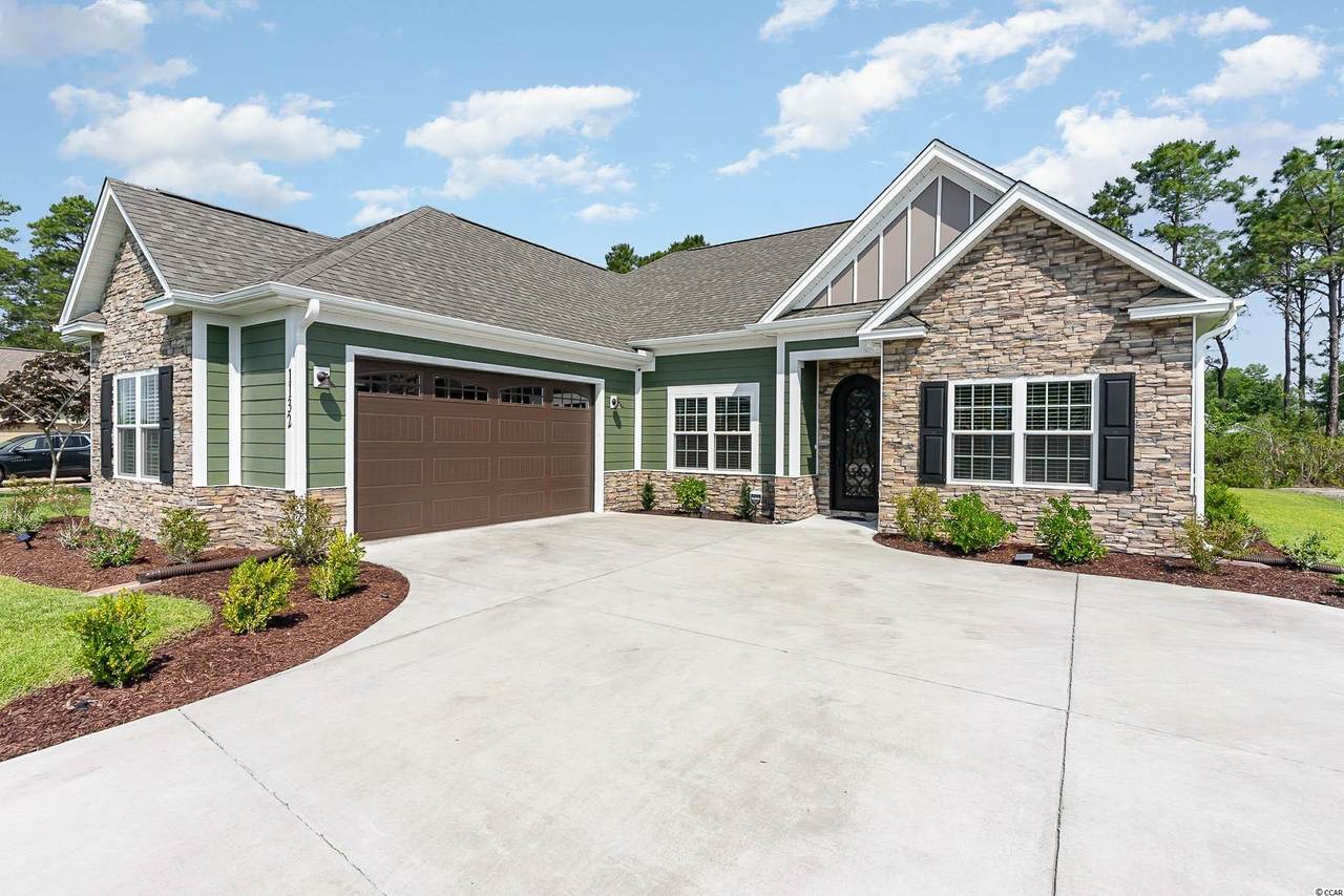 1132 Cycad Dr. - Photo 1
