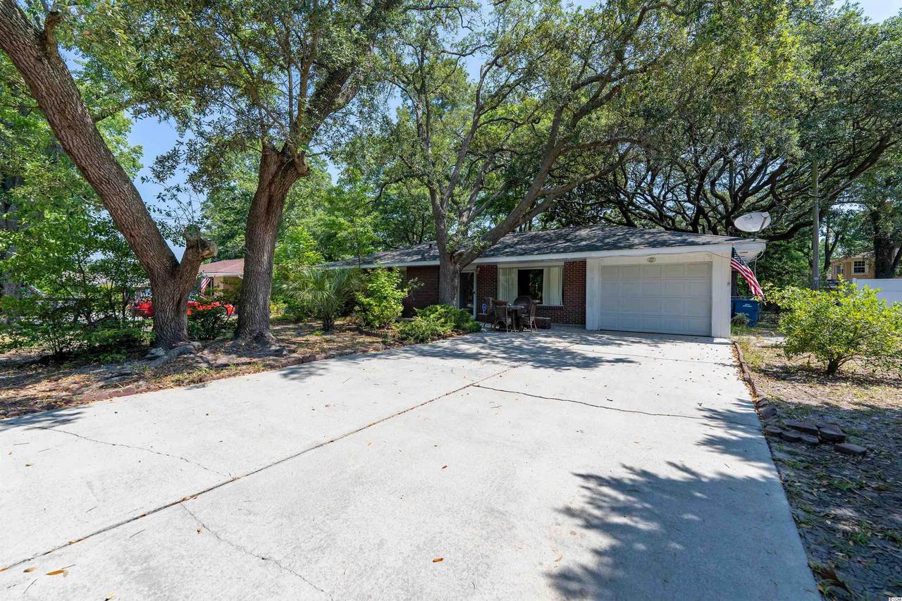812 48th Ave. N - Photo 1
