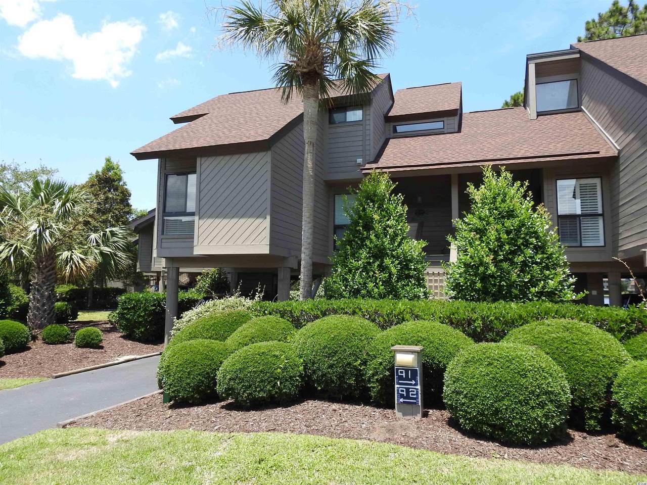 16 Lakeview Circle - Photo 1