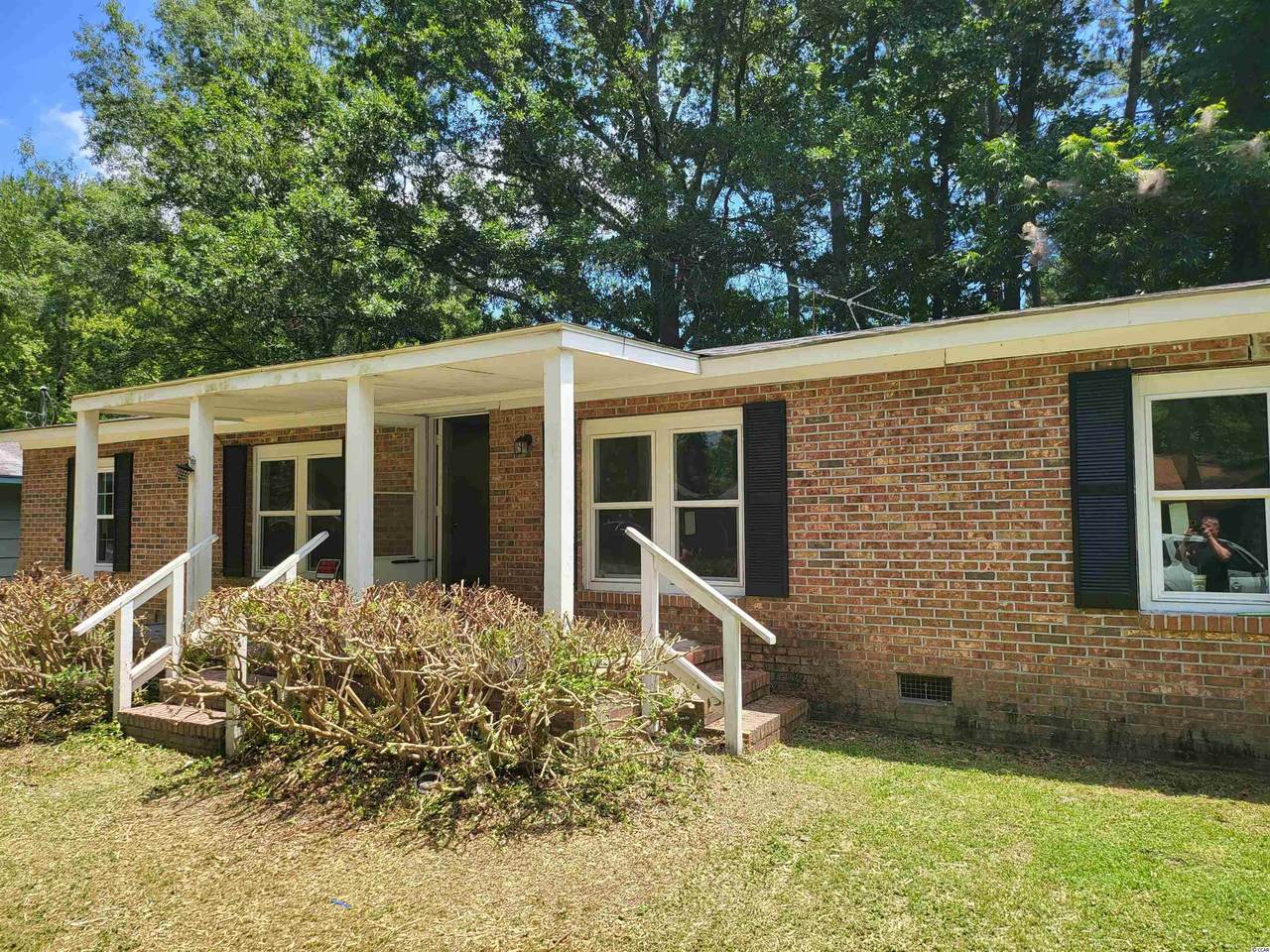 1202 Ellington Dr. - Photo 1