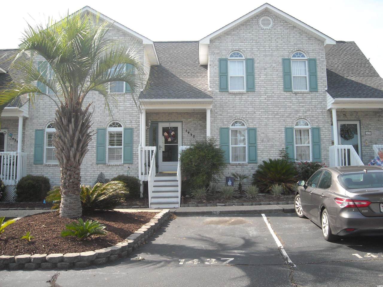 1437 Baldwin Ct. - Photo 1