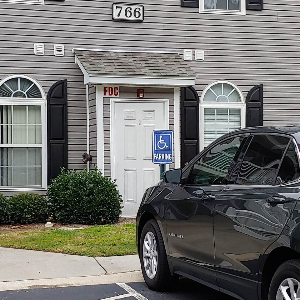 766 Algonquin Dr. - Photo 1