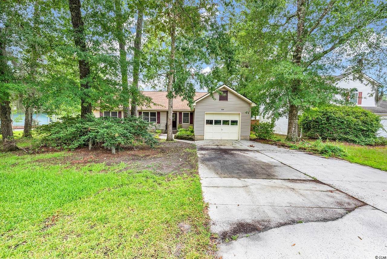 220 Deer Trace - Photo 1