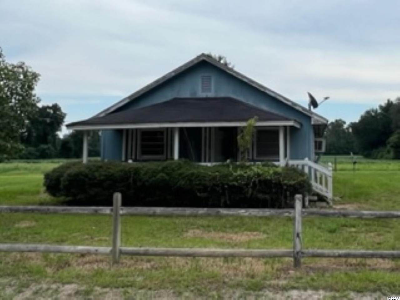 5825 Glenwood Dr. - Photo 1