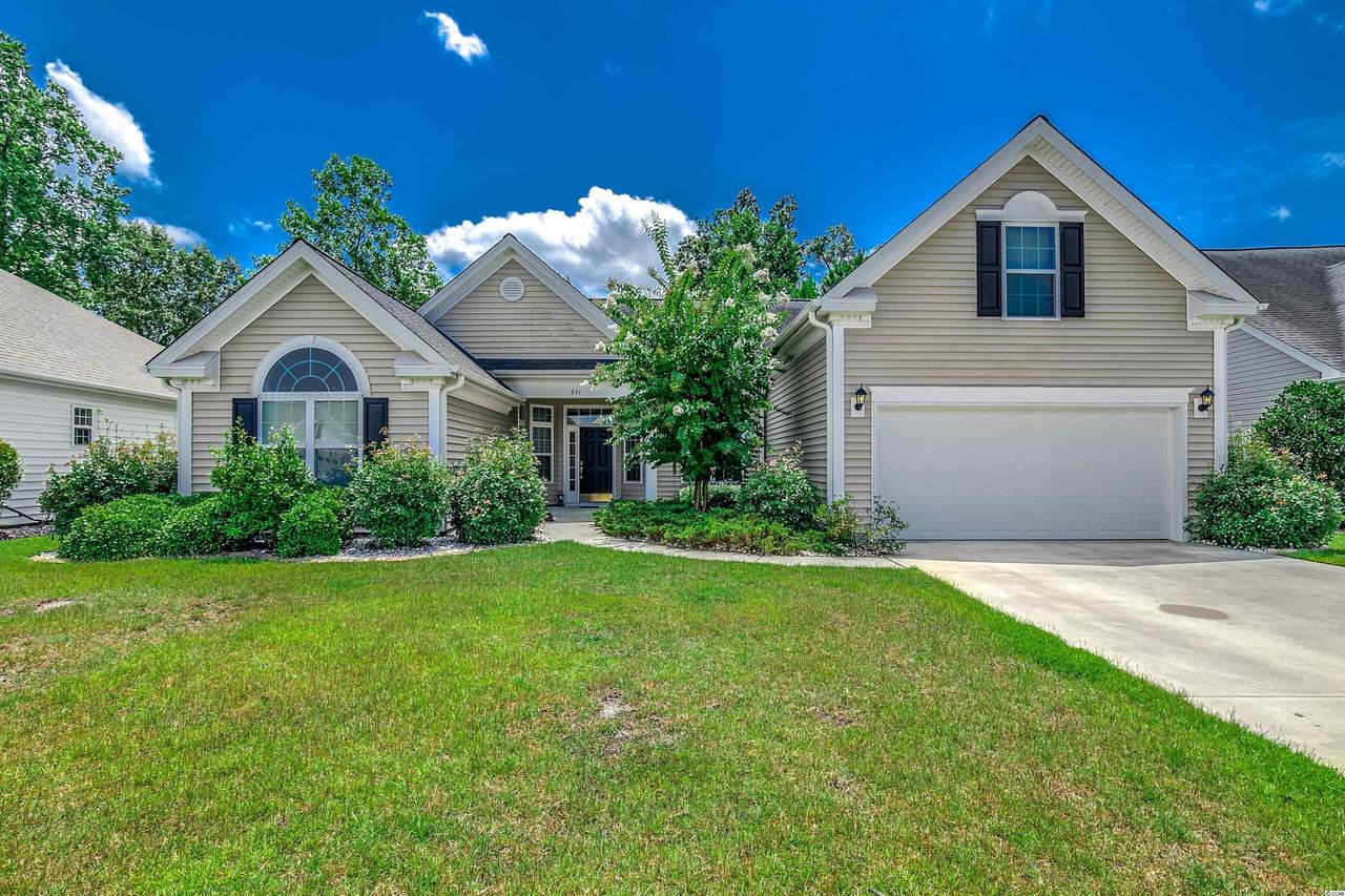 837 Edgewater Dr. - Photo 1