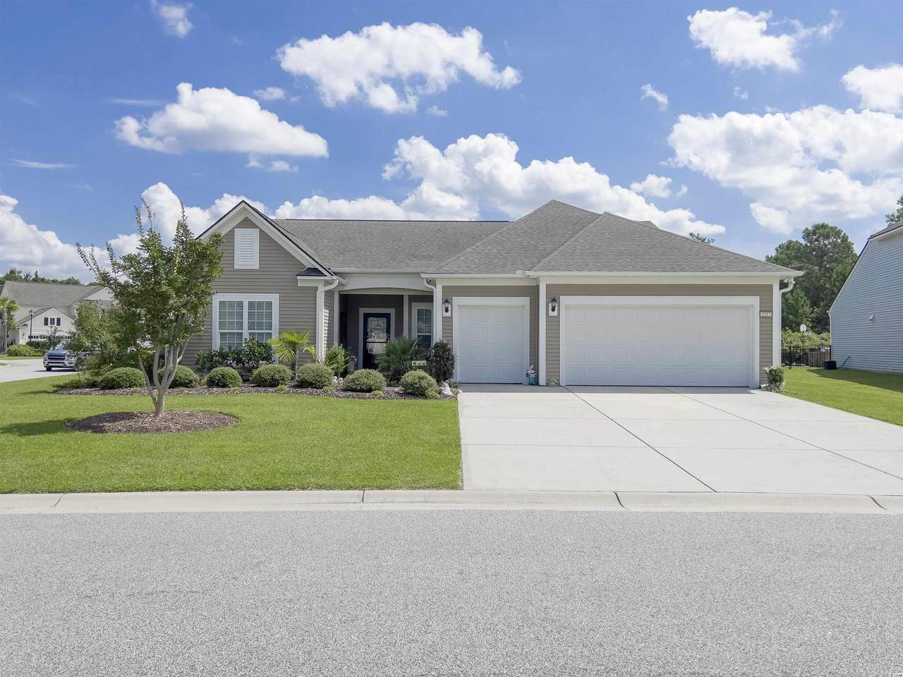 2517 Great Scott Dr. - Photo 1