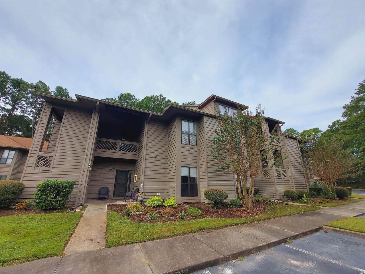 901 Indian Wells Ct. - Photo 1