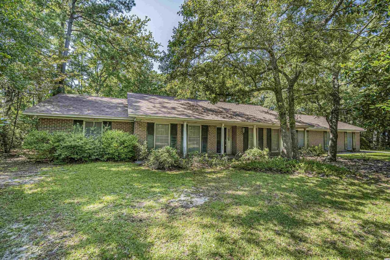 122 Colonial Circle - Photo 1