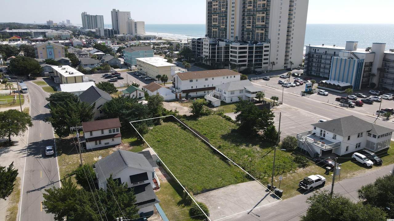 206 4th Ave. S - Photo 1