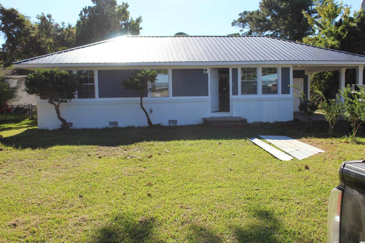 1045 Pine Dr. - Photo 1