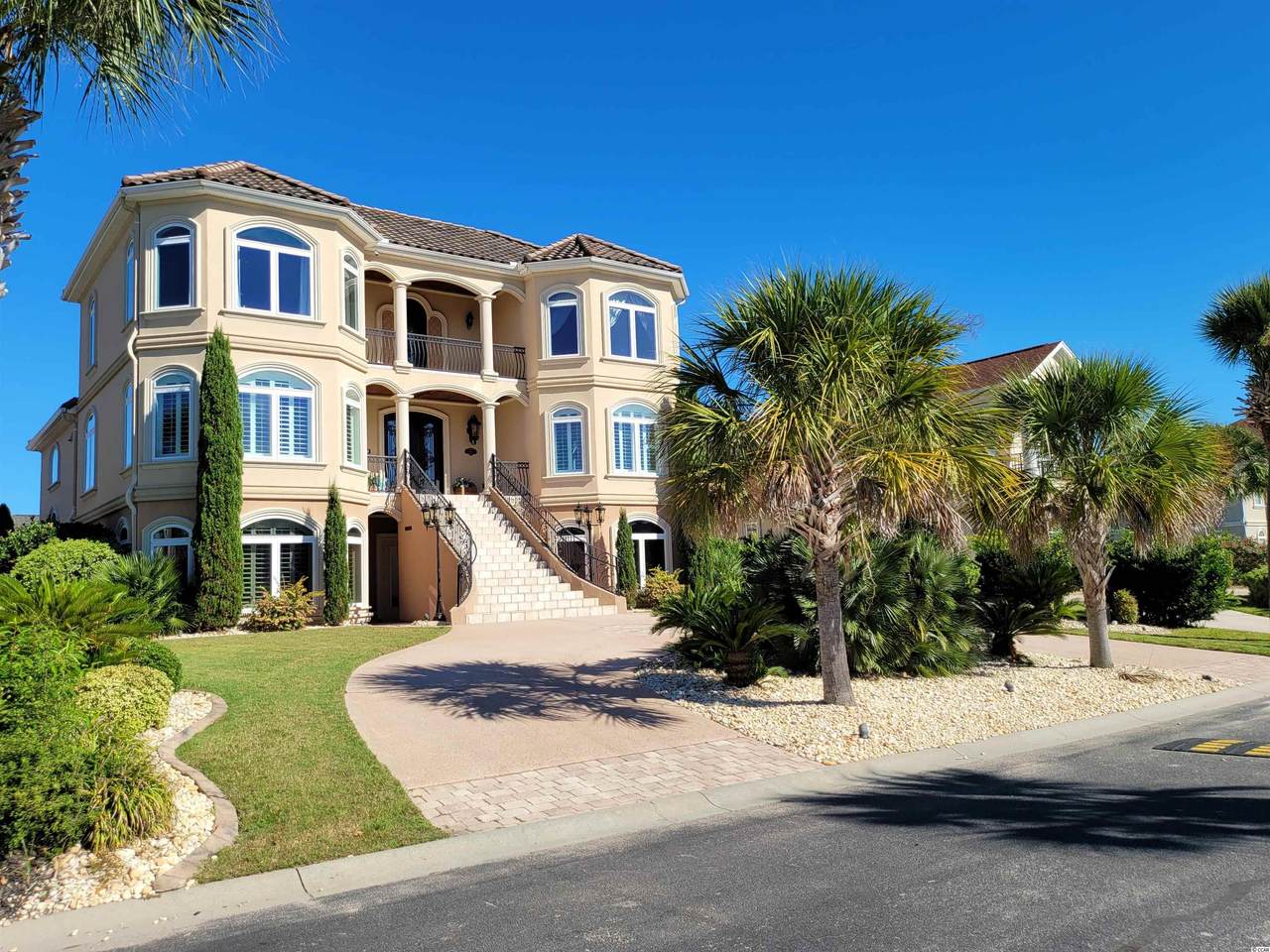 166 Ave. Of The Palms - Photo 1