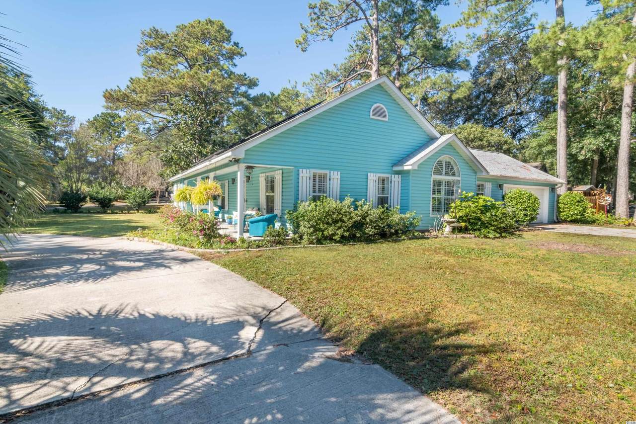 1663 Edgewood Dr. - Photo 1