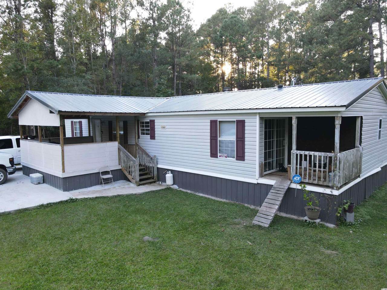 142 Circle Heights Dr. - Photo 1