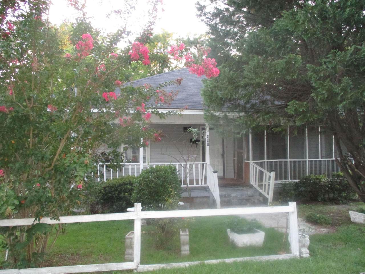 408 Pine St. - Photo 1