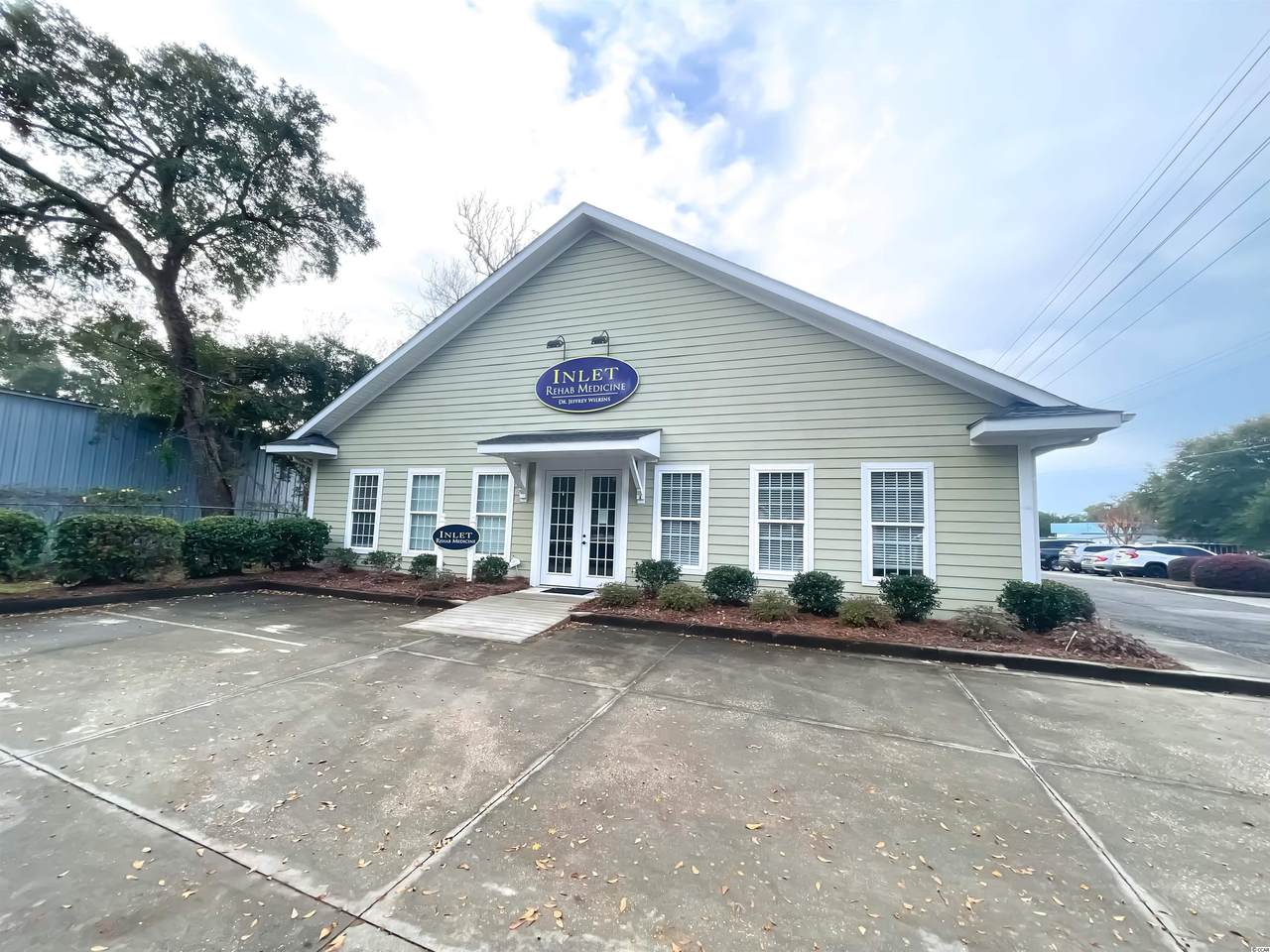 631 Bellamy Ave. - Photo 1