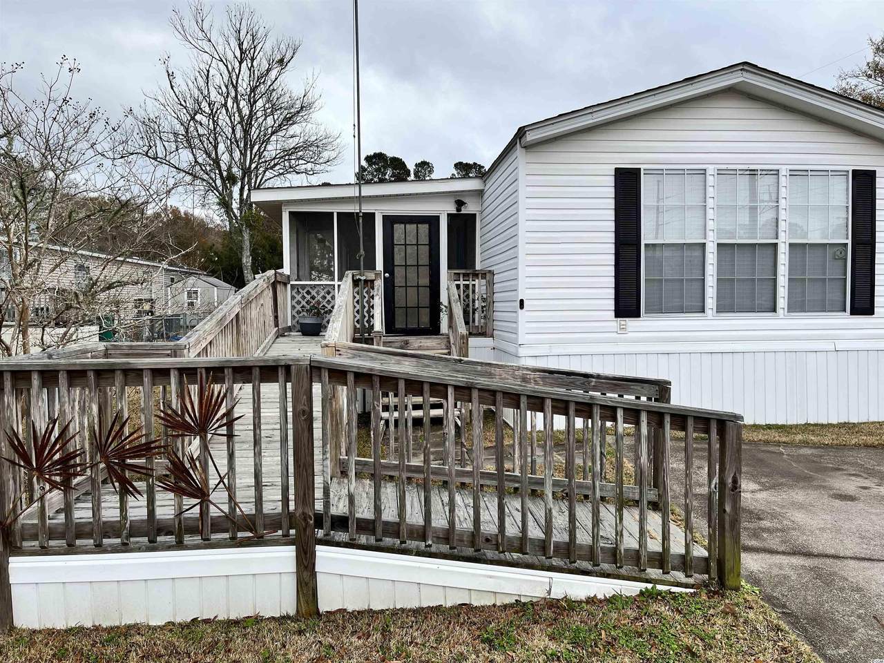 7575 Aubrey Ln. - Photo 1
