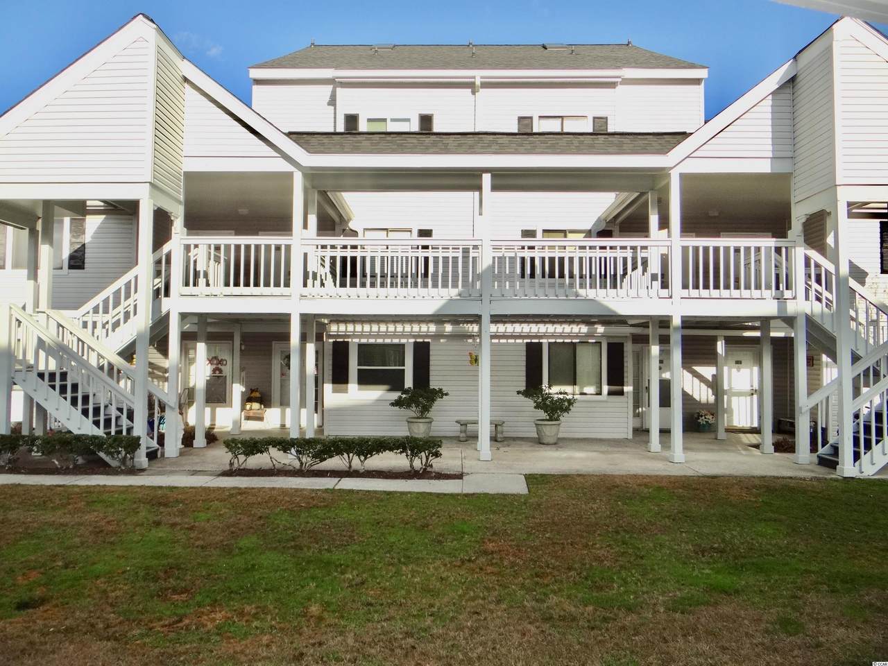 1880 Auburn Ln. - Photo 1