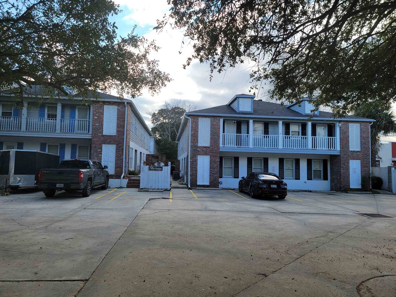 415 28th Ave. N - Photo 1