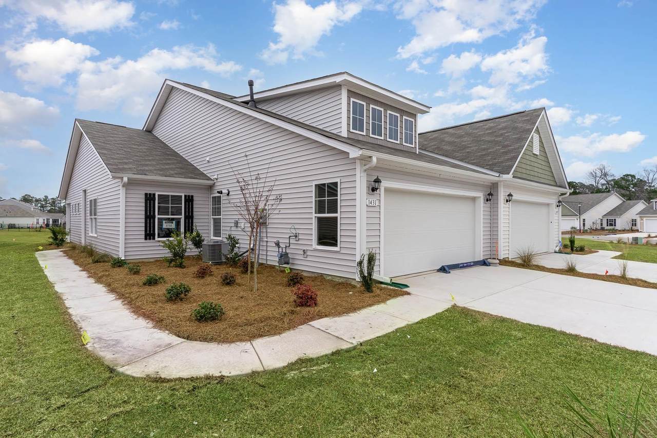 1544 Jardine Loop - Photo 1