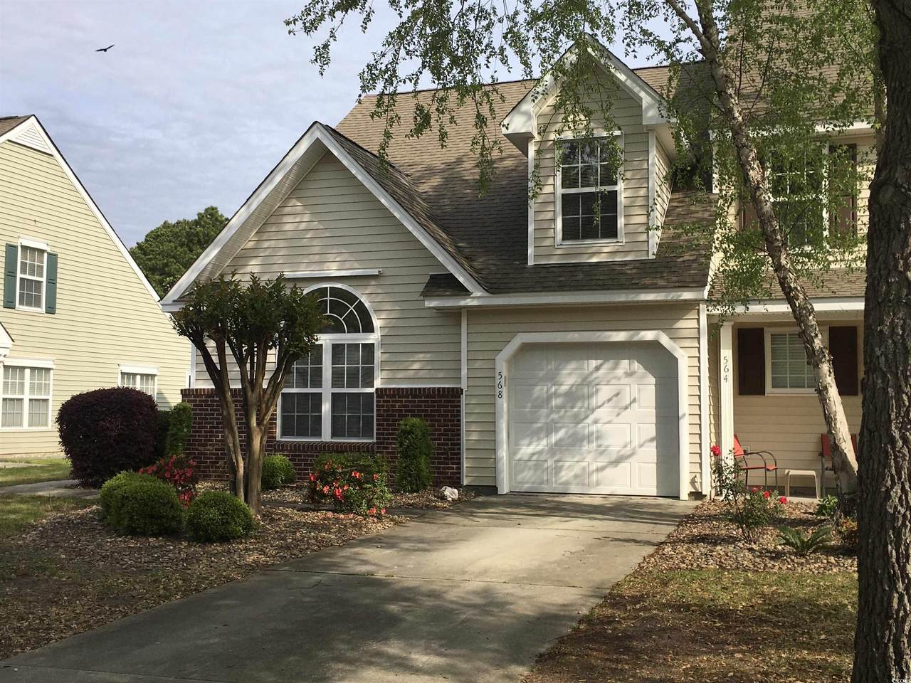 568 Uniola Dr. - Photo 1