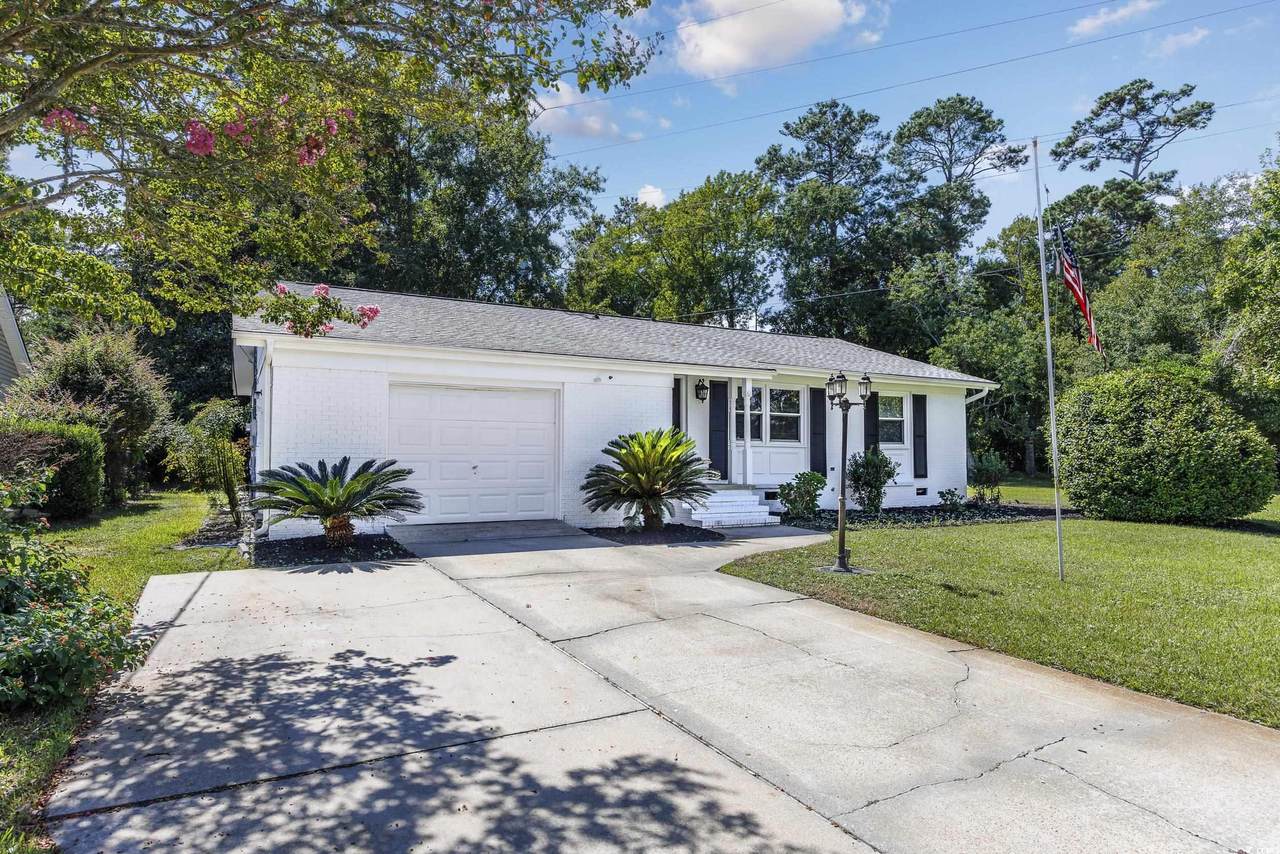 813 47th Ave. N - Photo 1