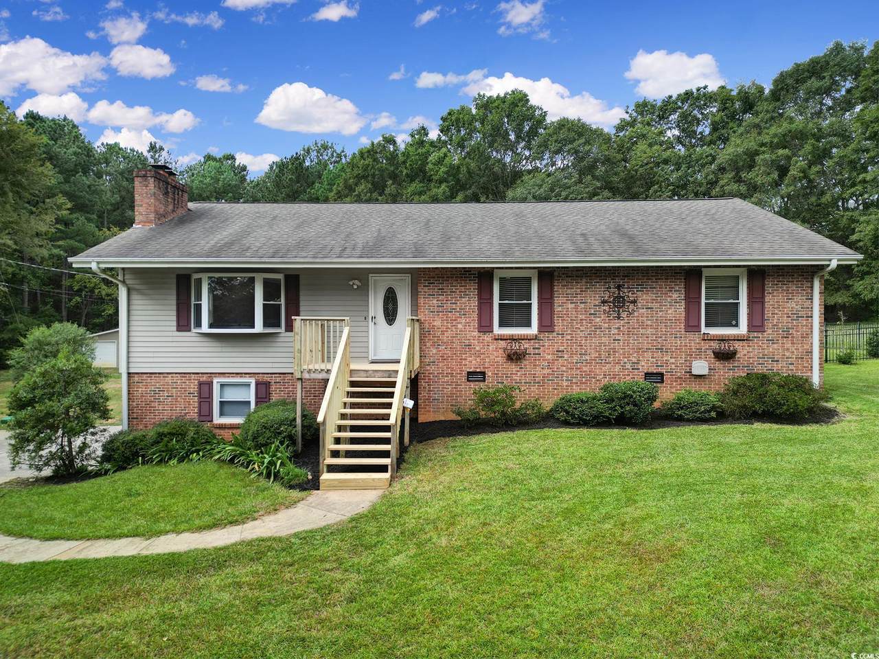 2856 Springvalley Rd - Photo 1