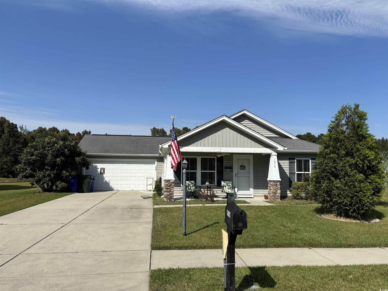 1217 Pineridge St. - Photo 1