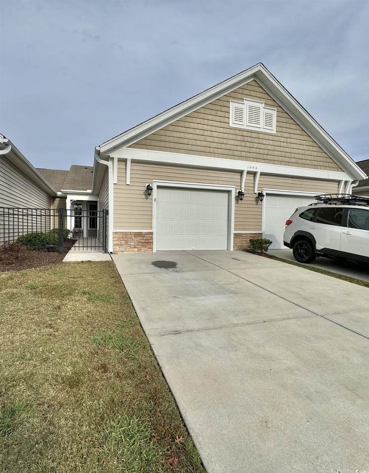 1586 Palmina Loop - Photo 1
