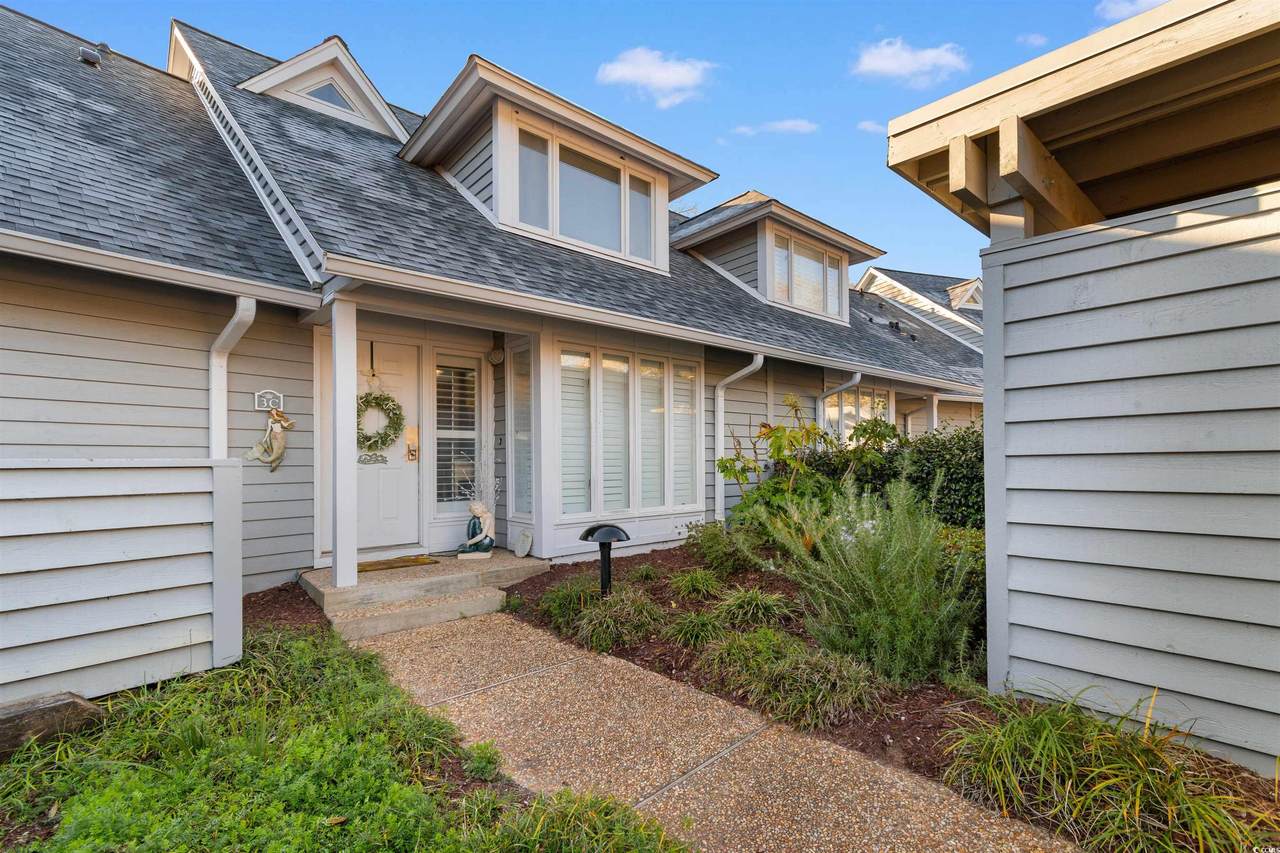 601 Gloucester Terrace Circle - Photo 1