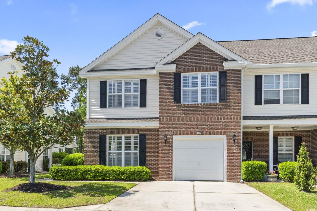 220 Connemara Dr. - Photo 1
